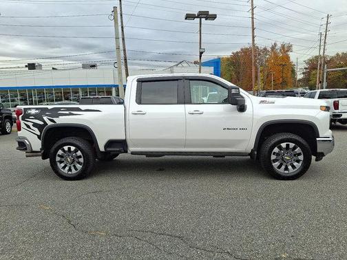 2024 Chevrolet Silverado 2500 LT