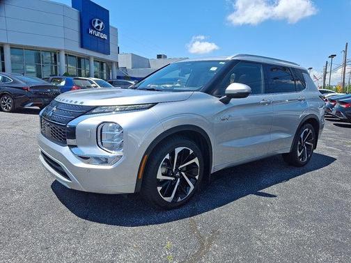 2023 Mitsubishi Outlander PHEV SEL