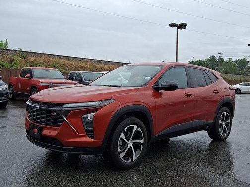 Cayenne Orange Metallic 2024 Chevrolet Trax 1RS