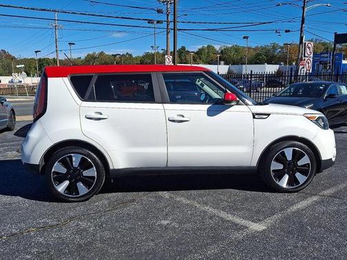 2017 Kia Soul +
