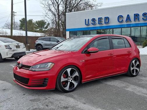 2017 Volkswagen Golf GTI SE 4-Door