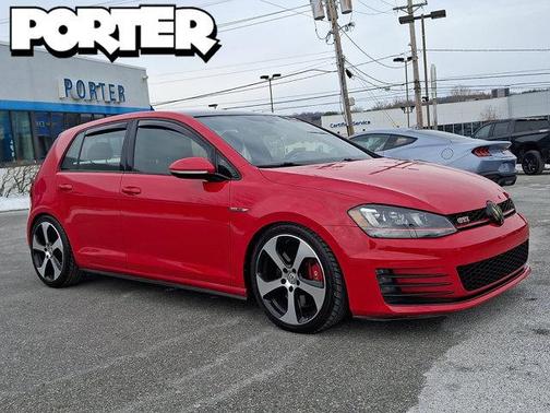 2017 Volkswagen Golf GTI SE 4-Door