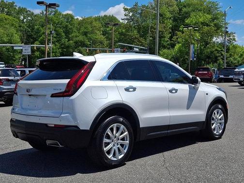 Crystal White Tri-Coat 2023 Cadillac XT4 Luxury
