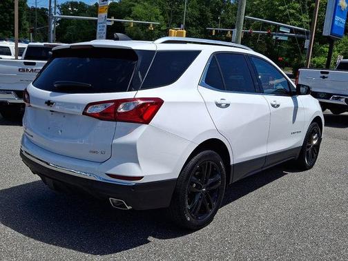 Summit White 2020 Chevrolet Equinox 2LT