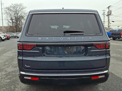 2024 Jeep Wagoneer Base