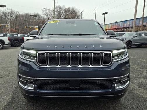 2024 Jeep Wagoneer Base