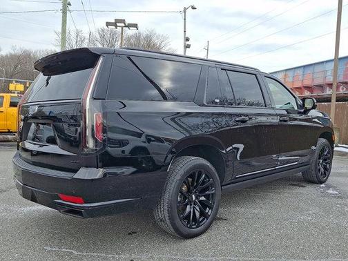 2023 Cadillac Escalade ESV Sport Platinum