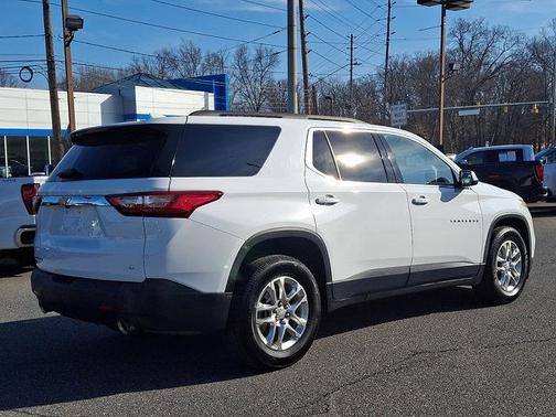 2020 Chevrolet Traverse LT Cloth