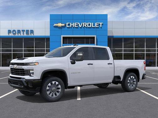 Summit White 2026 Chevrolet Silverado 2500 Custom