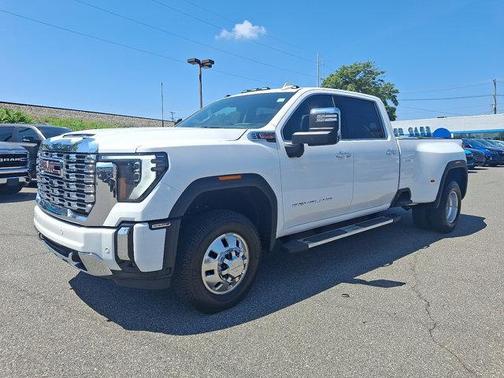 2025 GMC Sierra 3500 Denali