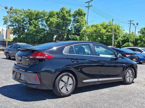 Black Noir Pearl 2020 Hyundai IONIQ Hybrid SE