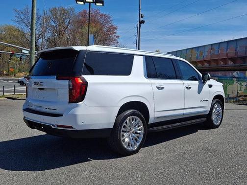 2025 GMC Yukon XL Elevation