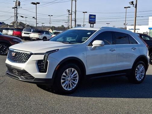 2024 Cadillac XT4 Luxury