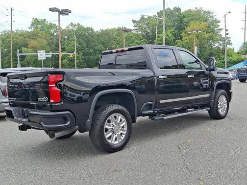 2025 Chevrolet Silverado 2500 High Country