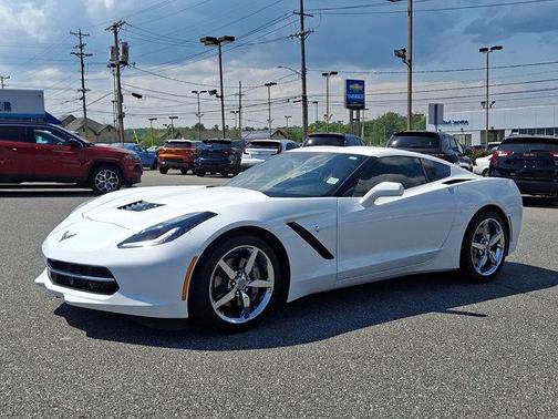 Arctic White 2015 Chevrolet Corvette Stingray