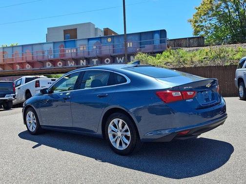 Lakeshore Blue Metallic 2025 Chevrolet Malibu LT