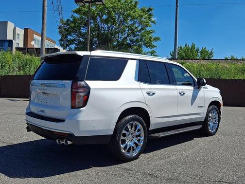 Iridescent Pearl Tricoat 2023 Chevrolet Tahoe High Country