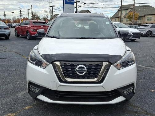 2019 Nissan Kicks SR