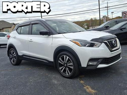 2019 Nissan Kicks SR