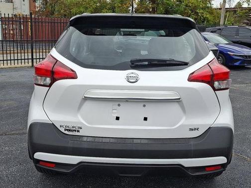 2019 Nissan Kicks SR
