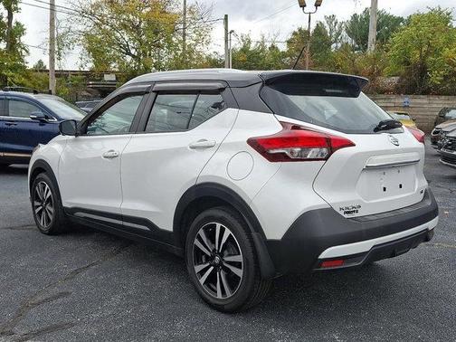 2019 Nissan Kicks SR