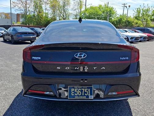 Nocturne Black 2022 Hyundai SONATA Hybrid SEL