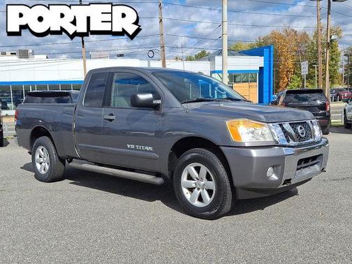 2014 Nissan Titan SV