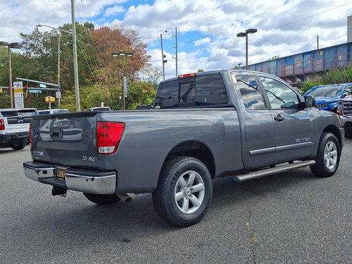 2014 Nissan Titan SV