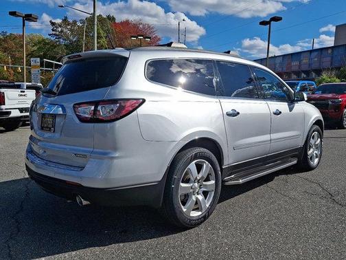2017 Chevrolet Traverse Premier