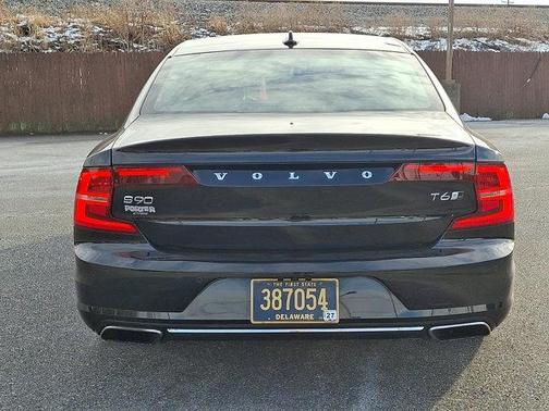 2020 Volvo S90 T6 R-Design