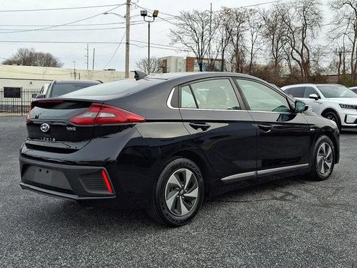 2019 Hyundai IONIQ Hybrid SEL