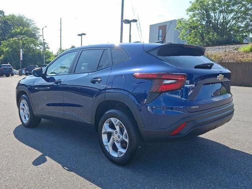 2024 Chevrolet Trax LS