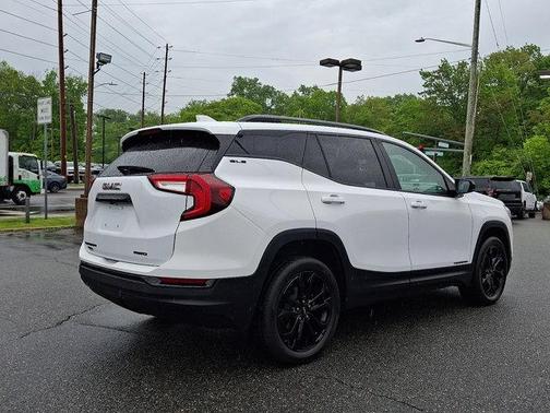 Summit White 2022 GMC Terrain SLE