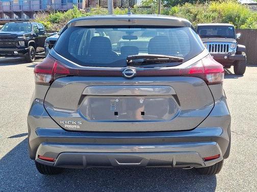 2024 Nissan Kicks S