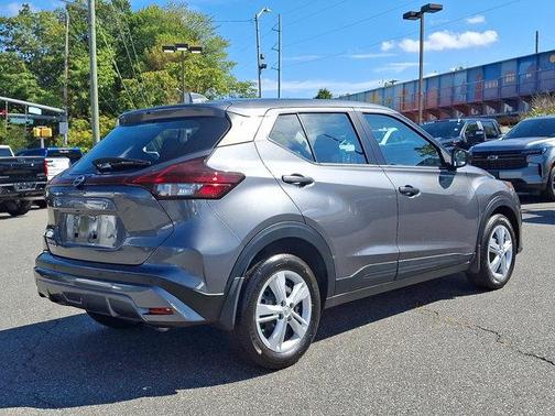 2024 Nissan Kicks S