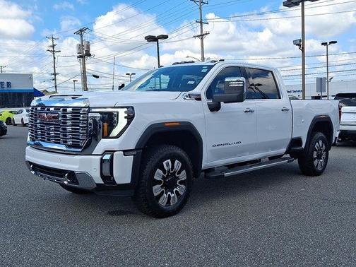 2025 GMC Sierra 3500 Denali