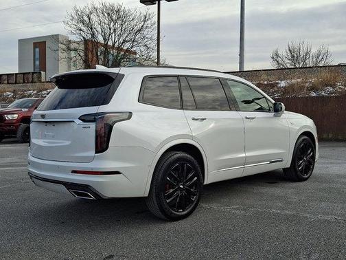 2025 Cadillac XT6 Sport AWD