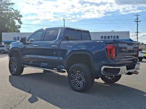 2022 GMC Sierra 1500 SLT