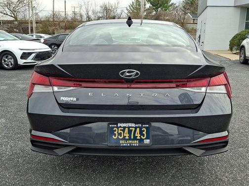 2021 Hyundai ELANTRA SEL