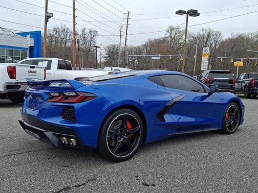 Elkhart Lake Blue Metallic 2022 Chevrolet Corvette Stingray w/3LT