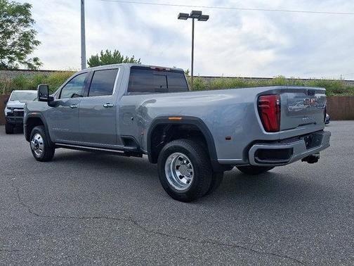 2025 GMC Sierra 3500 Denali