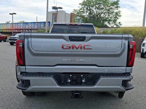 2025 GMC Sierra 3500 Denali