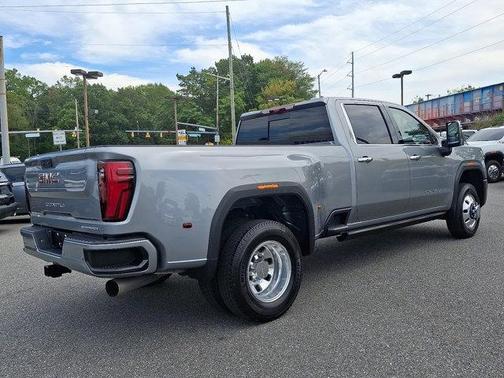 2025 GMC Sierra 3500 Denali