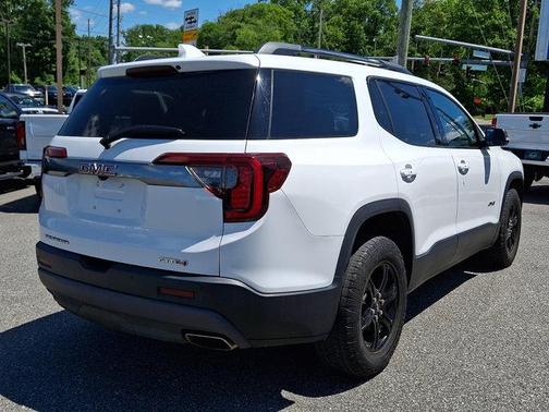 Summit White 2021 GMC Acadia AT4
