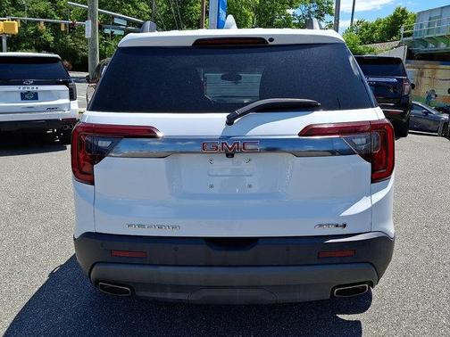 Summit White 2021 GMC Acadia AT4
