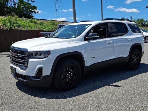 Summit White 2021 GMC Acadia AT4