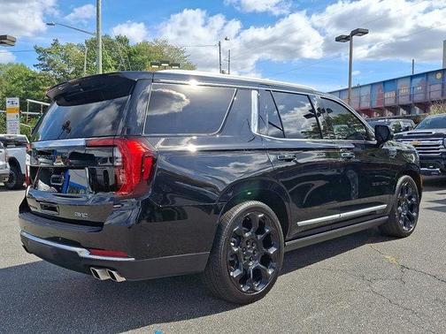 2025 GMC Yukon Denali