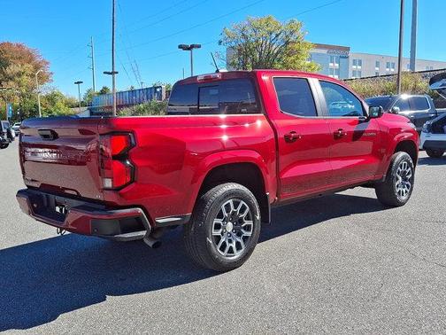 2024 Chevrolet Colorado LT