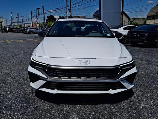 White 2025 Hyundai ELANTRA SEL Sport