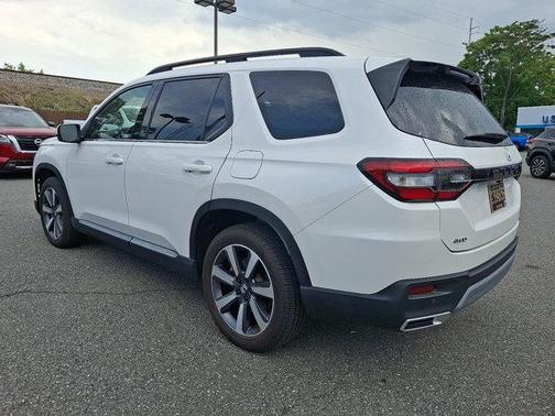 2023 Honda Pilot Touring